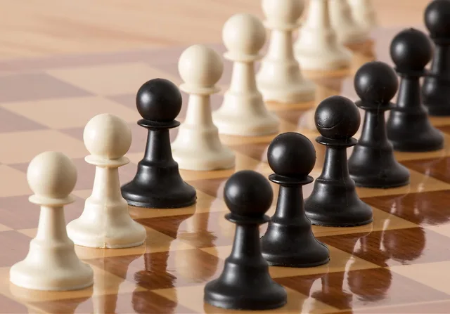 pawn, chess pieces, strategy, chess, board, game, white, black, play, competition, battle, thinking, strategic, business, think, rigid, discipline, odd man out, planning, goal, repeating pattern, probability, trend, perspective, odds, analysis, integration, harmony, contrast, exception, regular, neatness, tidy, reflect, lines, chess, discipline, discipline, discipline, discipline, discipline. Szenarioplanung im Mittelstand: Methode und Grenzen